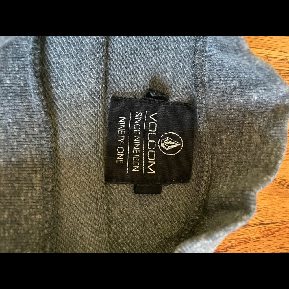 Volcom high neck pullover - Picture 3 of 5